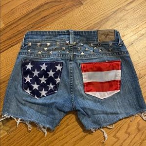 American eagle shorts size 4